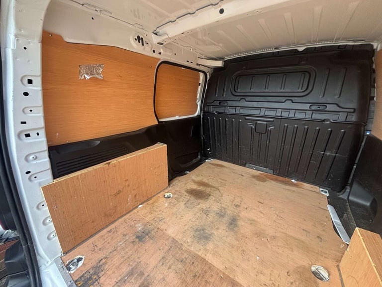 2021 Vauxhall Combo 1.5 Combo 2000 Sportive S/S Panel Van Diesel Manual