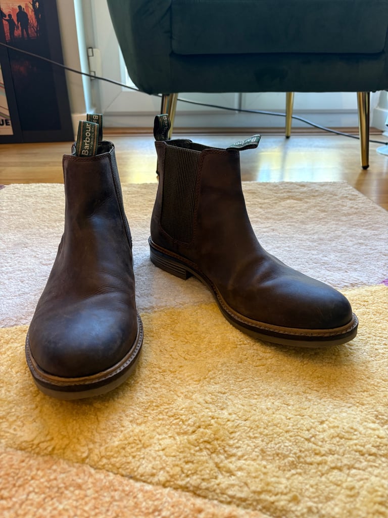 Barbour Men's Farsley Chelsea Boots size 10