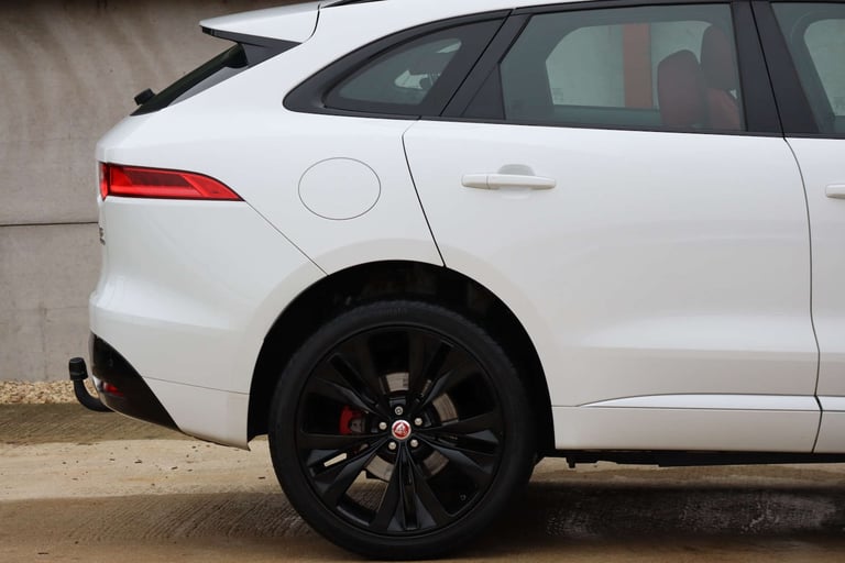 2017 Jaguar F-Pace 3.0d V6 S 5dr Auto AWD ESTATE DIESEL Automatic