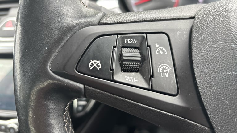 2019 Vauxhall Corsa 1.4 SE Nav 5dr HATCHBACK PETROL Manual