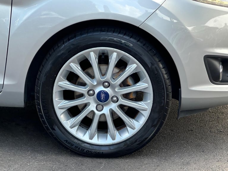 2014 Ford Fiesta 1.0T EcoBoost Titanium X Euro 5 (s/s) 5dr HATCHBACK Petrol Manual