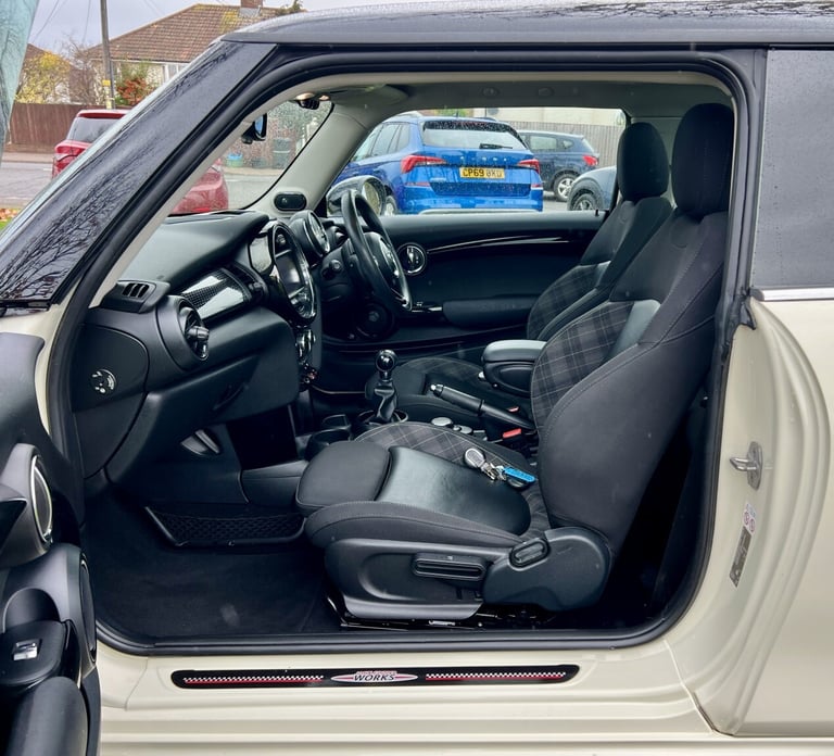 MINI HATCH 2.0 Cooper S 3-Door Hatch 2018