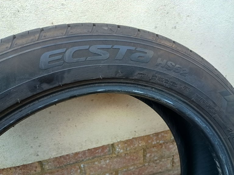 2 x 205 55 19" Excellent Tyres For Alloys Wheels
