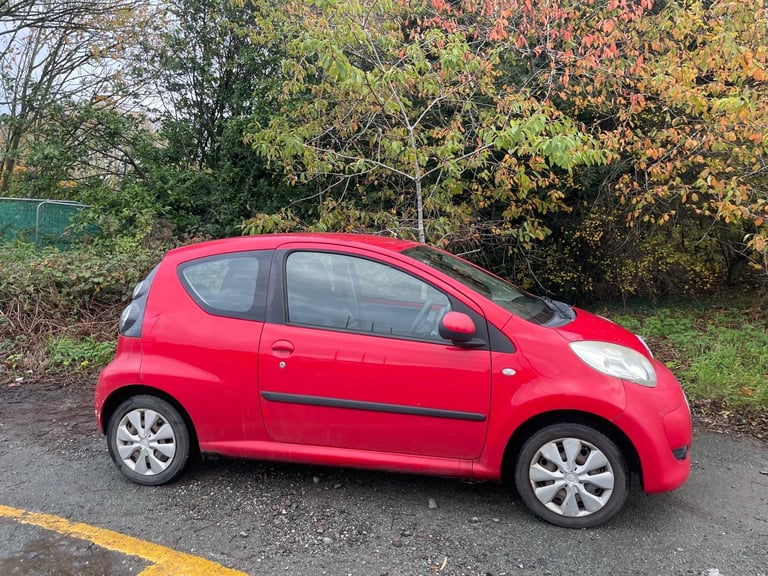 image for CITROEN C1 1.0 VTR 09 REG RED 3 DOOR MOT JANUARY 26TH 2026 TAX £20 LOW INSURANCE 60+MPG