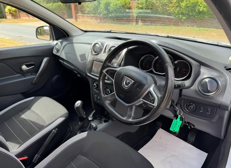 2017 DACIA SANDERO STEPWAY 1.5 DCi LAUREATE RUNS/DRIVES GREAT LOVELY EXAMPLE! 