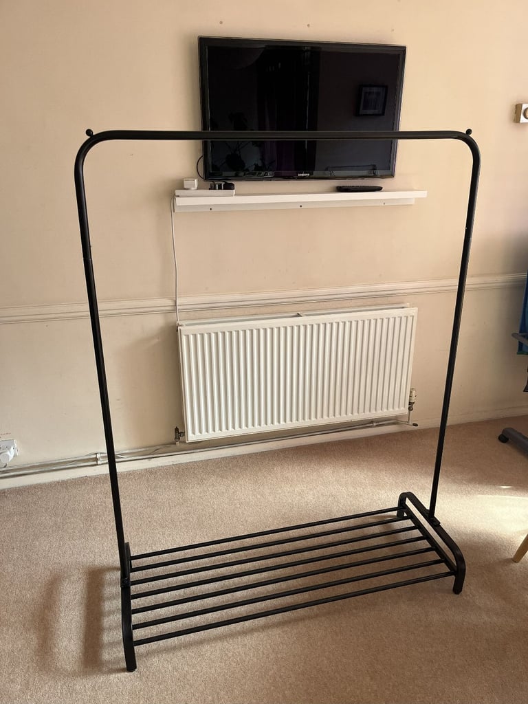 Clothes rail Freestanding Black