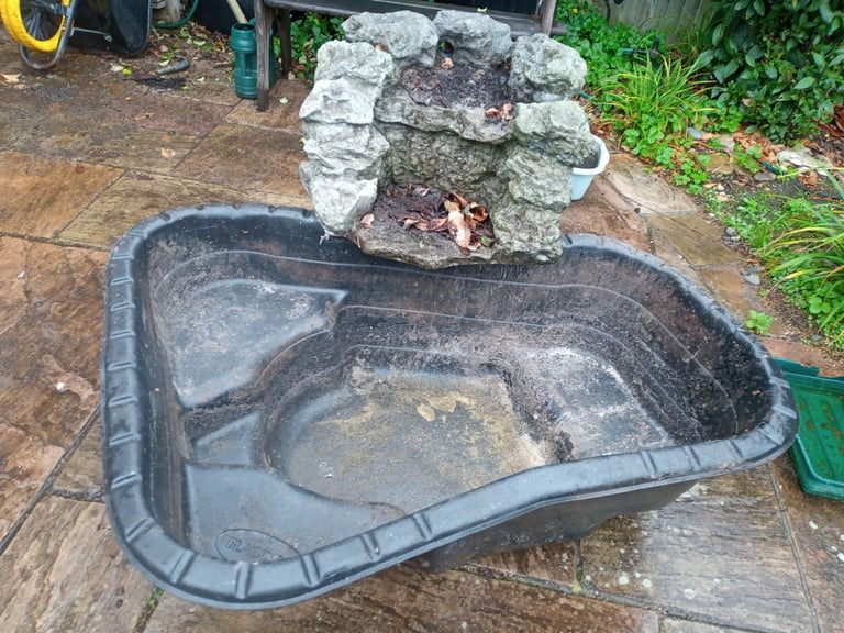 Dragonfly Plus 150 pond and Watersedge waterfall feature.