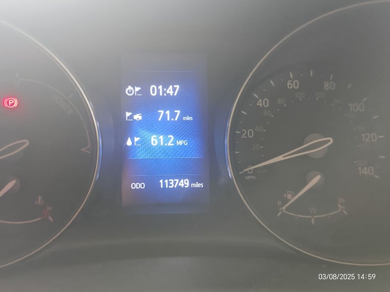 Toyota C-HR Hybrid dynamic 