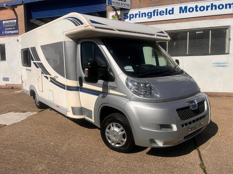 BAILEY APPROACH 625 2013 JUST 48700 MILES 2 BERTH LARGE U SHAPE LOUNGE