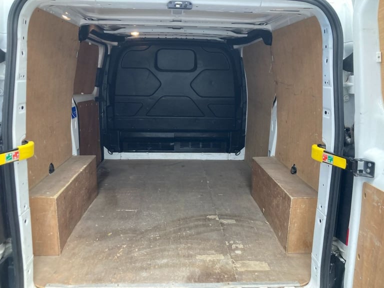 2020 Ford Transit Custom 2.0 300 EcoBlue Leader Panel Van 5dr Diesel Manual L1 H1 Euro 6 (s/s) (1...