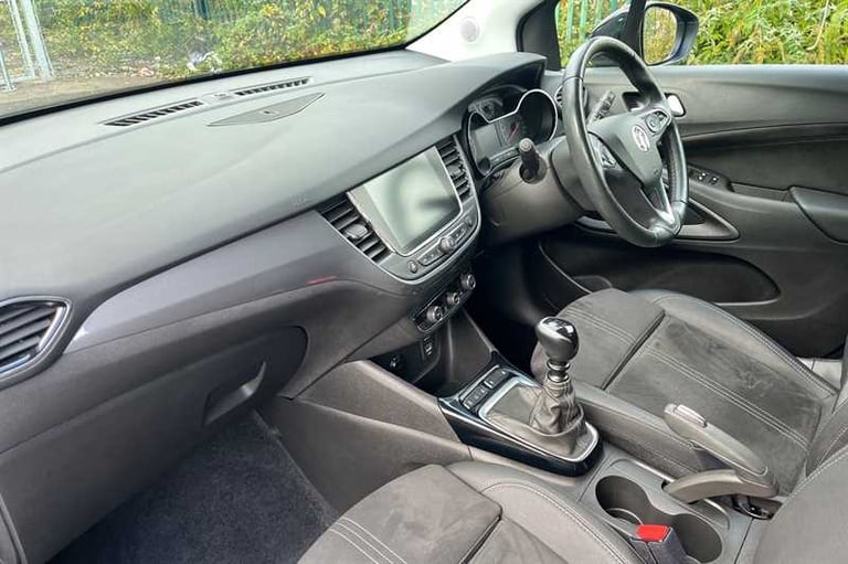 2022 Vauxhall Crossland 1.2i Turbo (110 PS) Ultimate 5 Door Petrol SUV *** 1 Owner / Full Vauxhal...