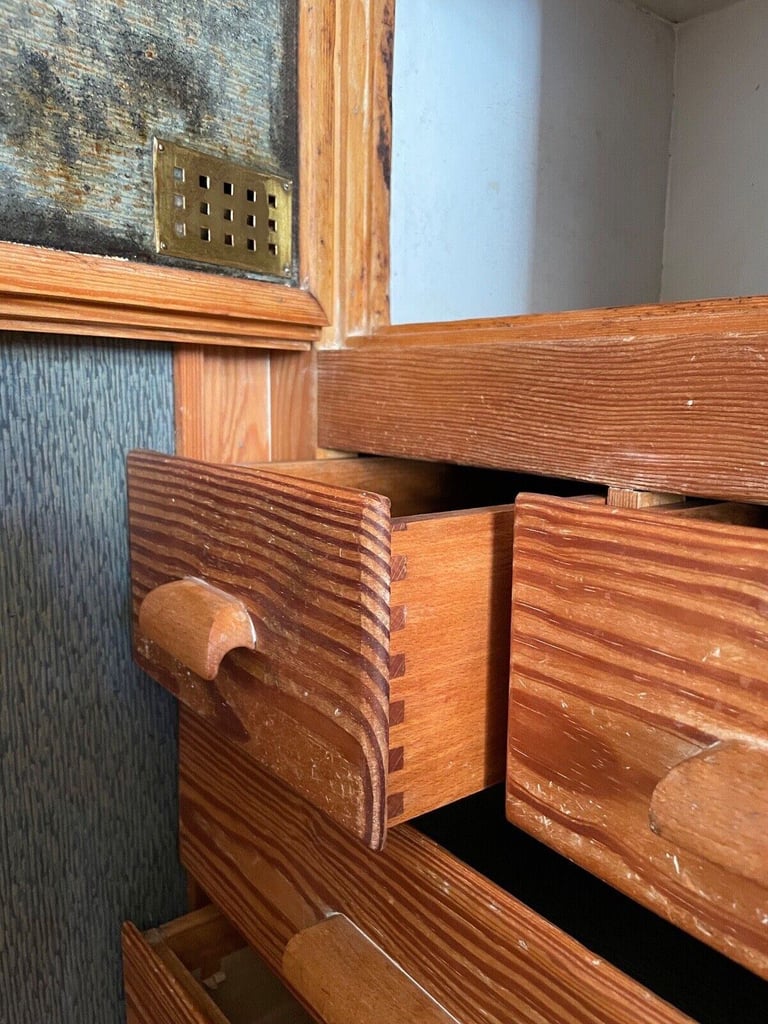 RARE VINTAGE KITCHEN CABINET FOR SALE