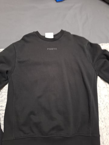 Small mens forty jumper in Motherwell North Lanarkshire Gumtree