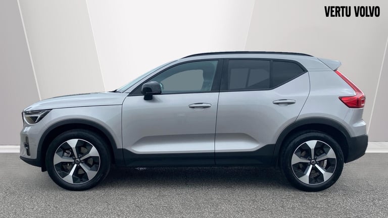 2024 Volvo XC40 2.0 B4P Plus Dark 5dr Auto Petrol Estate Estate Petrol Automatic