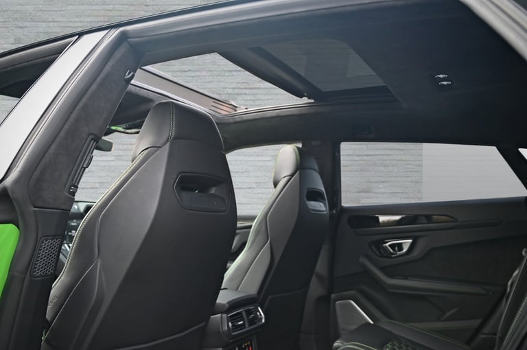 LAMBORGHINI URUS [URBAN NERO] 4.0T V8 BI-TURBO PETROL AUTO 4X4 2022 [71] GREEN