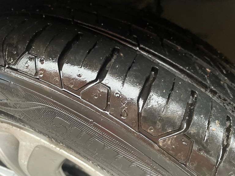 PEUGEOT 208 1.4 HDi Allure DIESEL FULL SERVICE HISTORY 2013