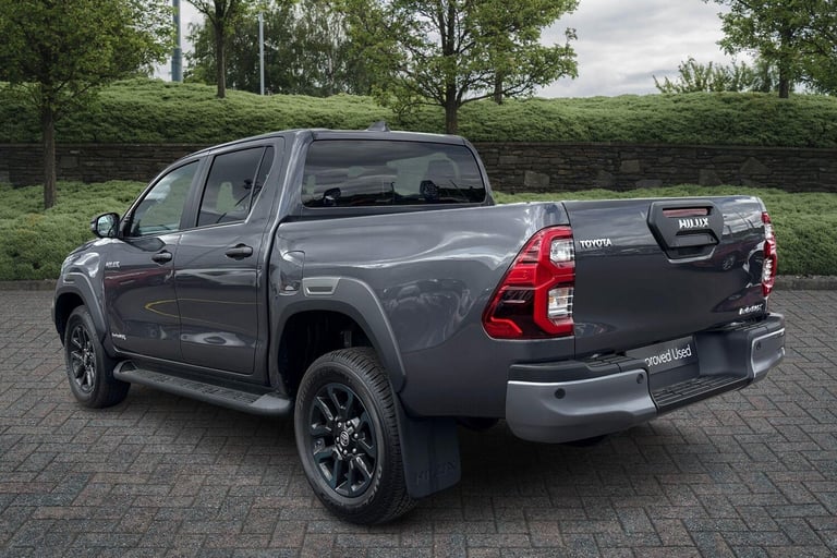 2025 Toyota Hilux Invincible X D/Cab Pick Up 2.8 Hybrid 48V Auto PICK UP DIESEL Automatic