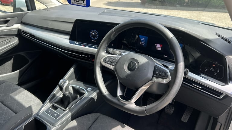 2022 Volkswagen Golf 1.0 TSI Life 5dr Petrol Hatchback Hatchback Petrol Manual