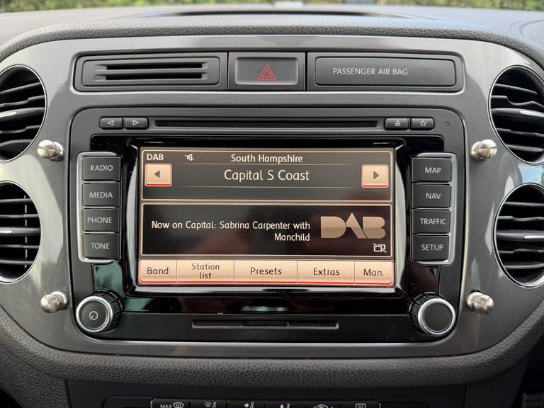 Volkswagen Tiguan 2.0 TDI Blue Motion Tech R-Line DSG 4WD 5dr DIESEL 2013/63