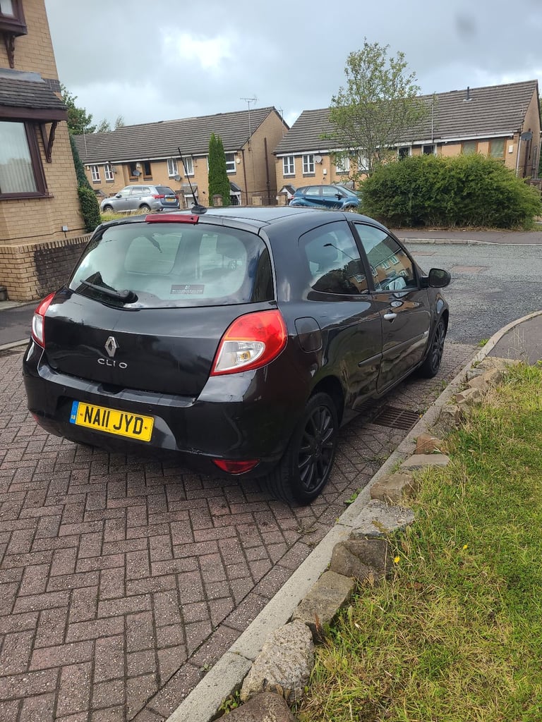 Renault, CLIO, Hatchback, 2011, Automatic, 1598 (cc), 3 doors