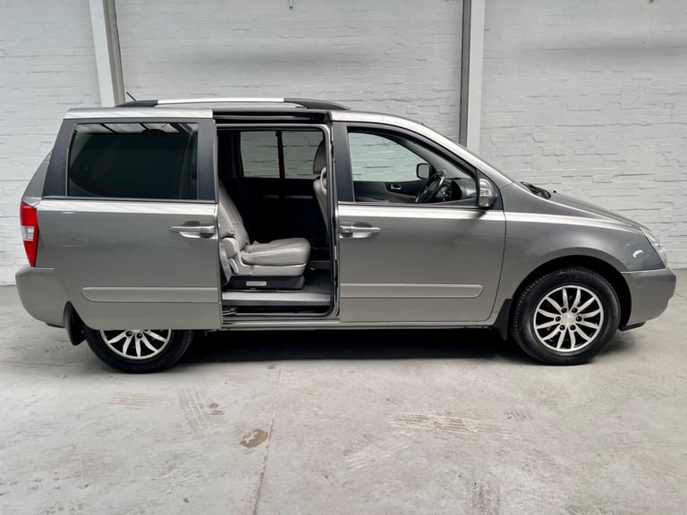 2010 Kia Sedona 2.2 CRDi 3 5dr MPV Diesel Manual