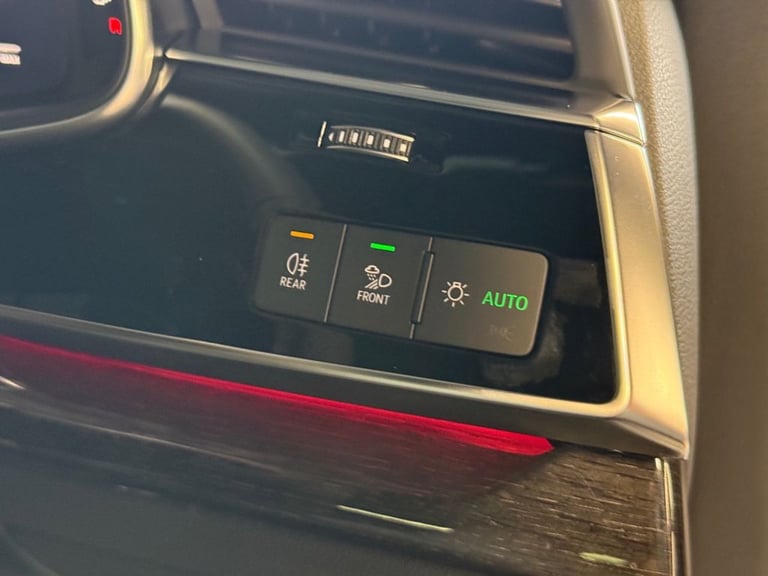 2025 Audi SQ7 4.0 TFSI V8 Black Edition SUV 5dr Petrol Tiptronic quattro Euro 6 (s/s) (50 ESTATE ...