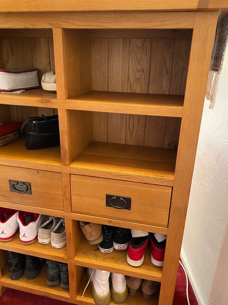 OAK UNIT VGC - DELIVERY AVAILABLE 