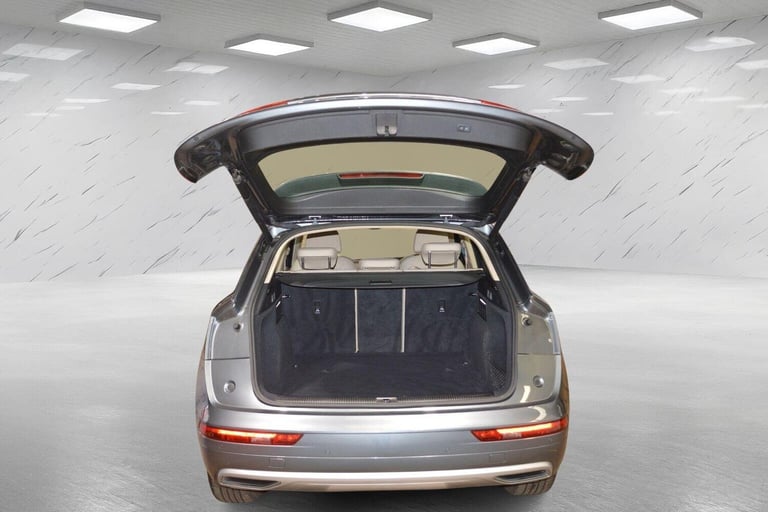 AUDI Q5 2.0 TDI 40 Sport S Tronic quattro Euro 6 (s/s) 5dr 2019