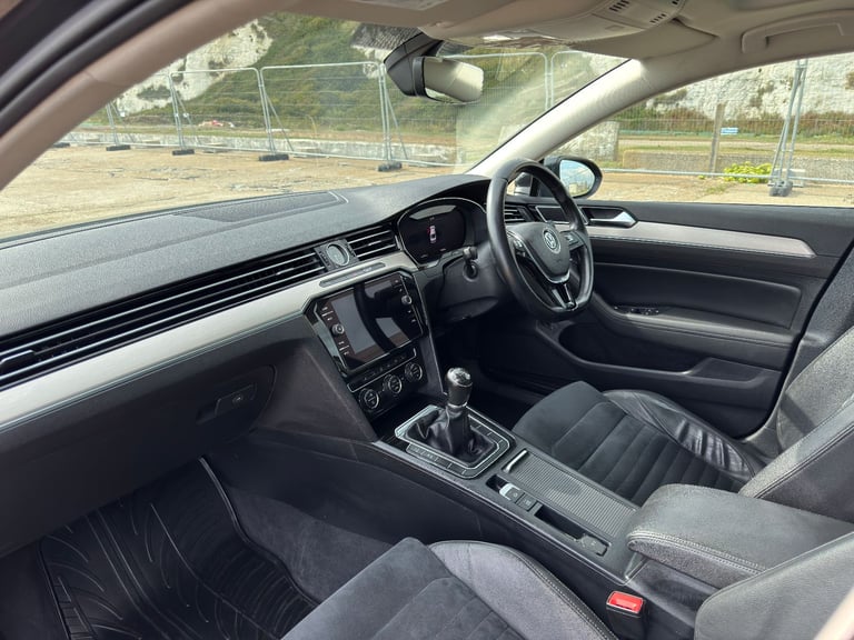 2018 Volkswagen Passat GT - New Years MOT - Full Service History - 2 Keys - ULEZ Compliant