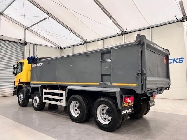 Scania P370 8x4 Day Cab Tipper Manual