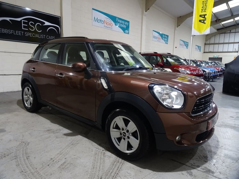 2015 MINI Countryman 1.6 Cooper 5dr Automatic **LOW MILEAGE*ONLY 23000 MILES FROM NEW** HATCHBACK...