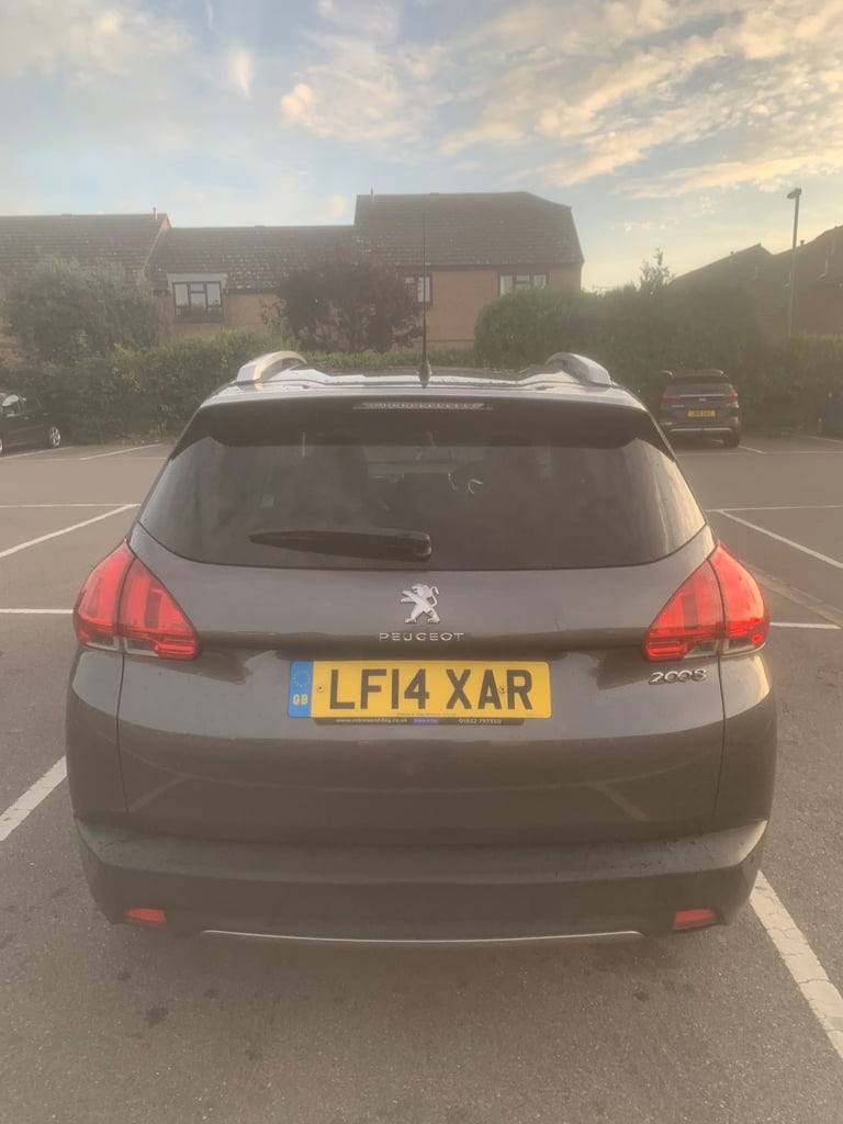 Peugeot, 2008, Hatchback, 2014, Manual, 1199 (cc), 5 doors