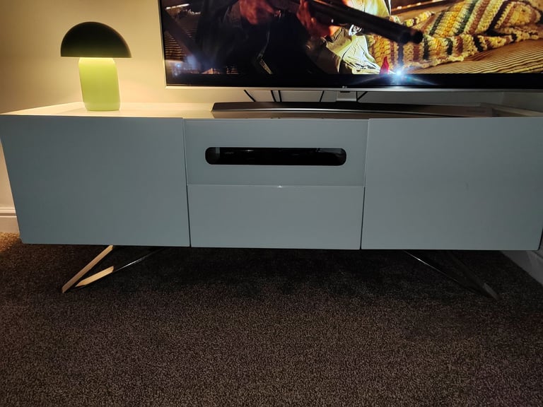 TV unit 
