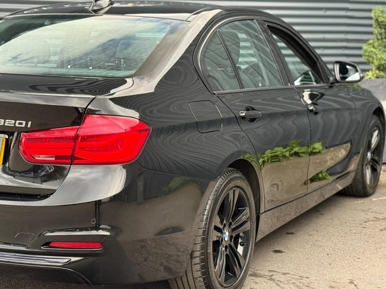 2017 BMW 3 Series 2.0 320i Sport Euro 6 (s/s) 4dr Saloon Petrol Manual