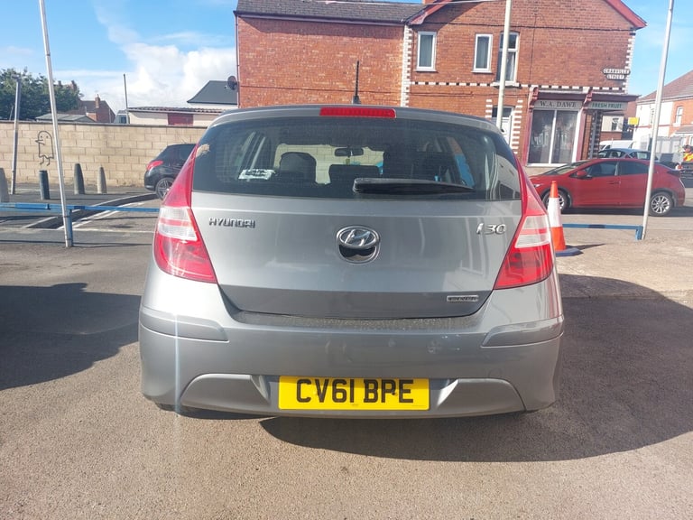 2011 Hyundai i30 1.6 CRDi Comfort 5dr HATCHBACK Diesel Manual