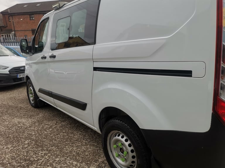 2018 Ford Transit Custom 2.0 TDCi 105ps Low Roof D/Cab Van PANEL VAN Diesel Manual
