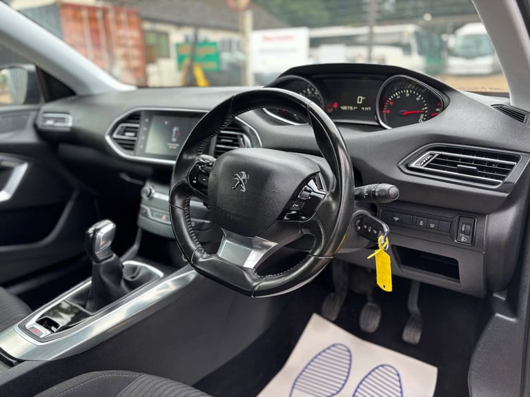 2015 Peugeot 308 1.6 308 Active SW Blue HDi S/S 5dr Estate Diesel Manual