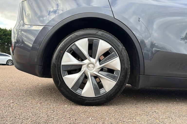  Tesla Model Y dual Motor Long Range Suv 5dr Electric Auto 4wde 384 Bhp Electric