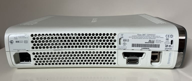 Toshiba 42 inch LCD TV + Xbox 360 bundle (console+controller+games+cables+TV+remote)