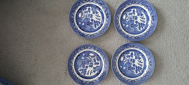 Churchill  dinner set