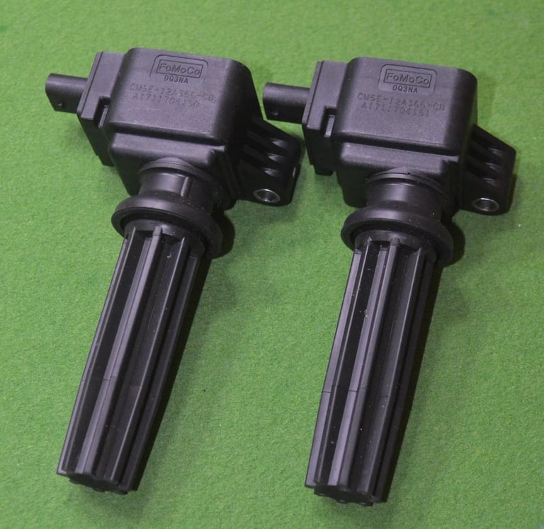 Mk 3 ST250 Ford Focus parts (Coil packs, Steering wheel, indicators and rear brake dust shields)