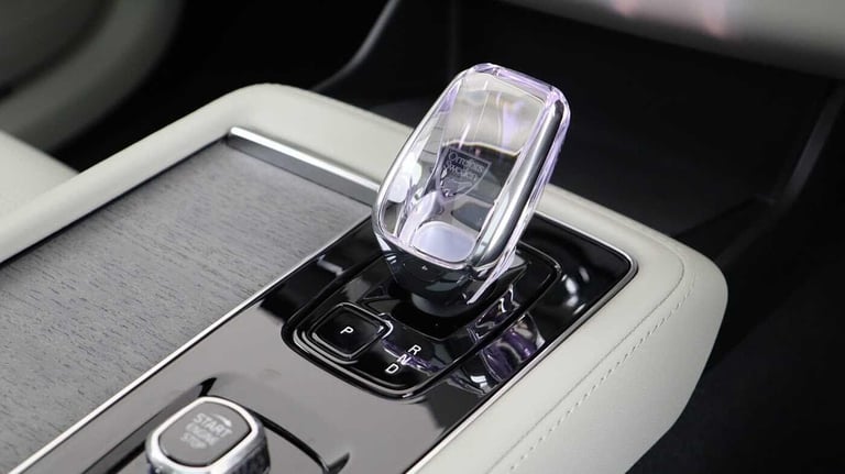 2025 Volvo XC90 T8 AWD PHEV Ultra Dark (Blond, Sunroof, Bowers &amp; Wilkins, 360 Camera) ESTATE ...