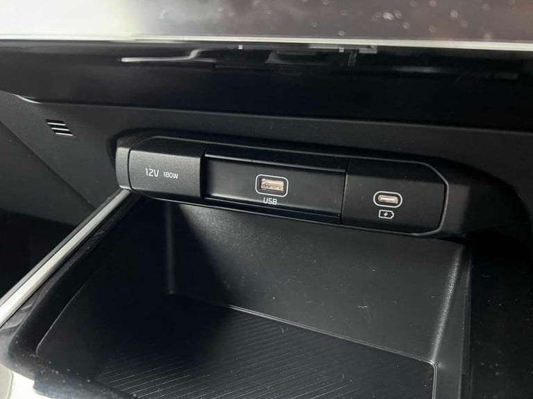 2024 Kia Niro 1.6 GDi 127 Hybrid 2 Nav 5dr DCT Automatic SUV Hybrid Automatic