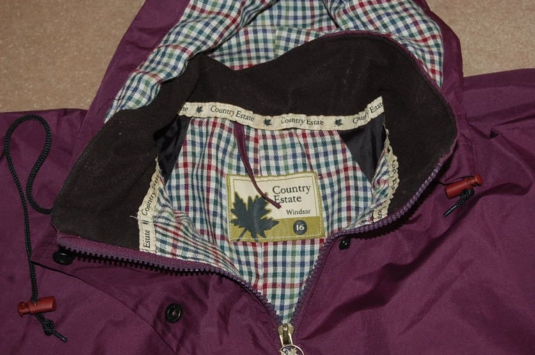 Ladies Country estate Windsor size 16 Coat - Purple 