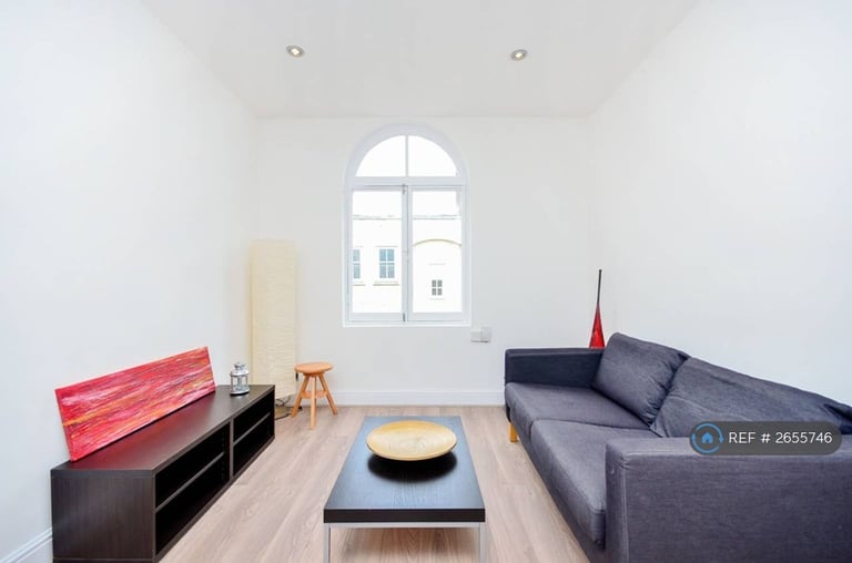 image for 1 bedroom flat in Whitecross Street, London, EC1Y (1 bed) (#2655746)