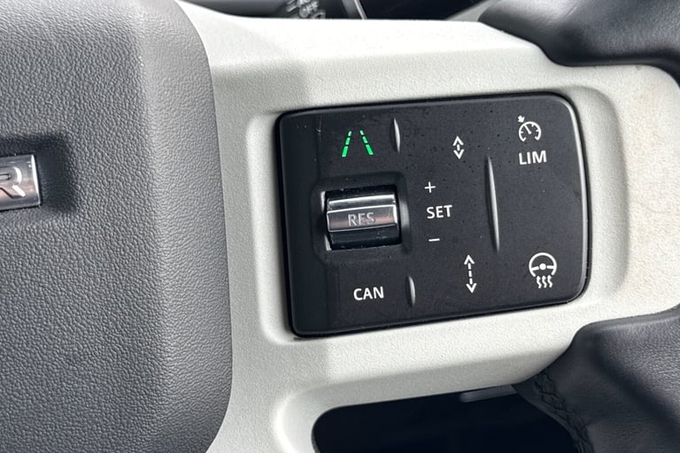 2024 Land Rover Defender 110 3.0 D300 110 X-Dynamic HSE 5dr SUV DIESEL Automatic