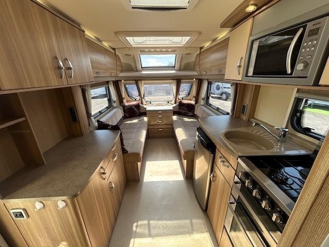 2012 STERLING DIAMOND ELITE COMPACT TOURING CARAVAN