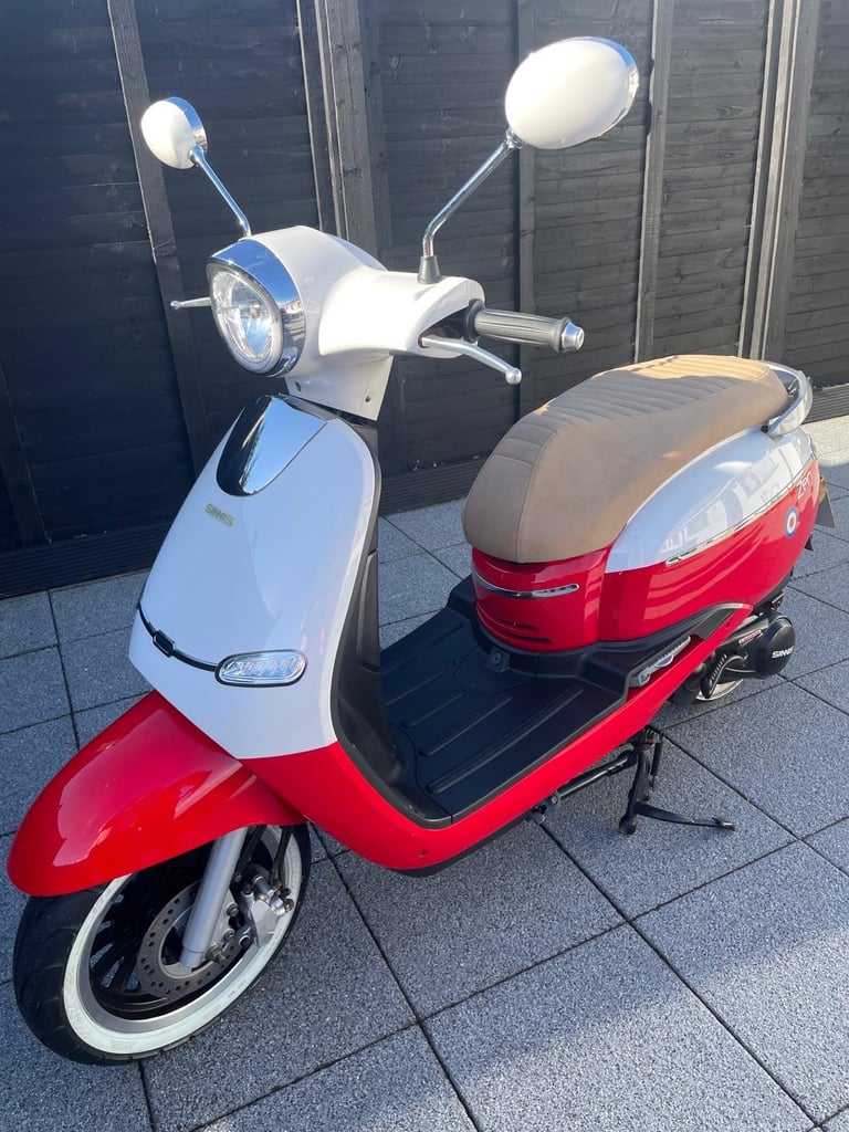 Sinnis, ZEN, 2019, 125 (cc)