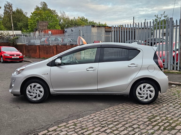 2016 Toyota Aqua 1.5 VVT-I Hybrid Petrol CVT Automatic  Hatchback Hybrid Electric Automatic
