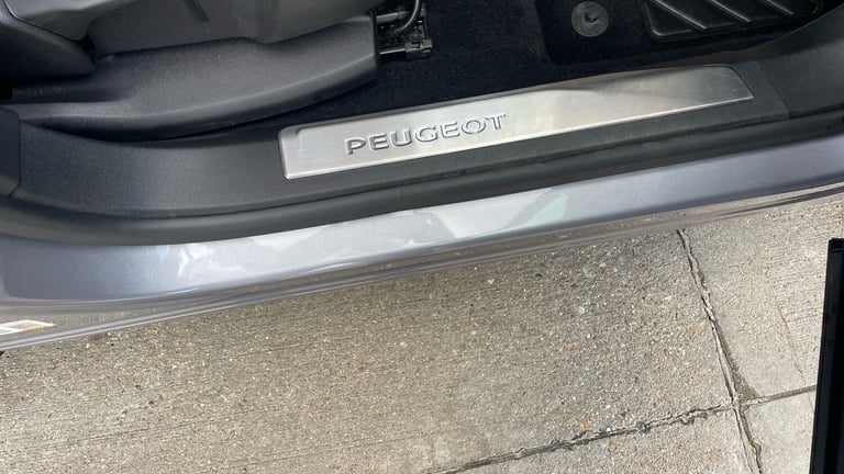 2023 Peugeot 3008 1.2 PureTech Allure Premium+ 5dr EAT8 Petrol Estate Estate Petrol Automatic